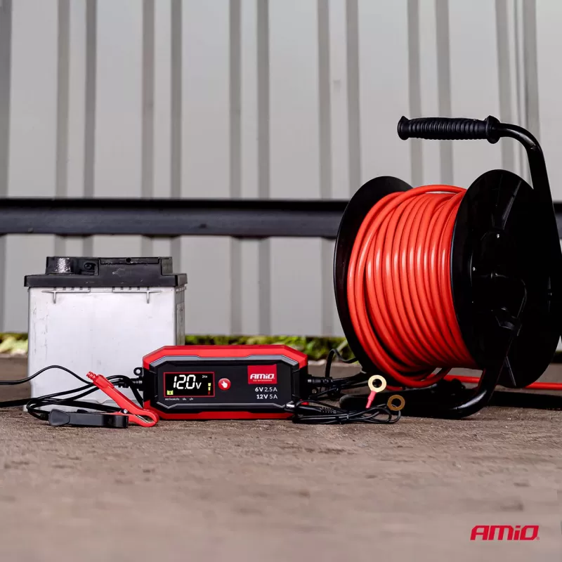 Skaitmeninis akumuliatoriaus įkroviklis AGM GEL STD LiFePo4 MAX 5A 6/12V PRO AMIO-04527