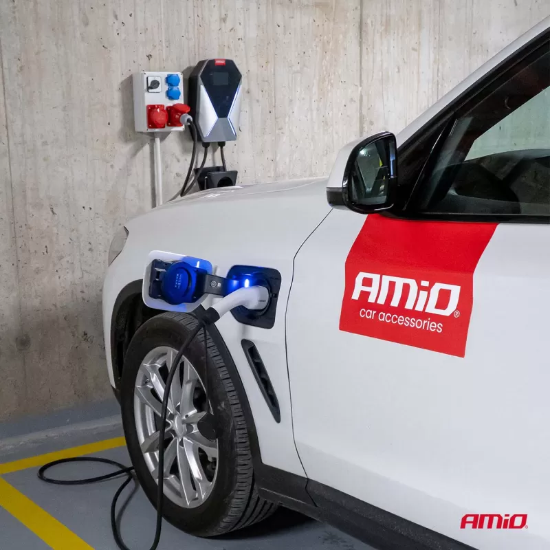 Sieninis elektromobilio įkroviklis, trifazis, 11kW 16A 400V AMIO-04842